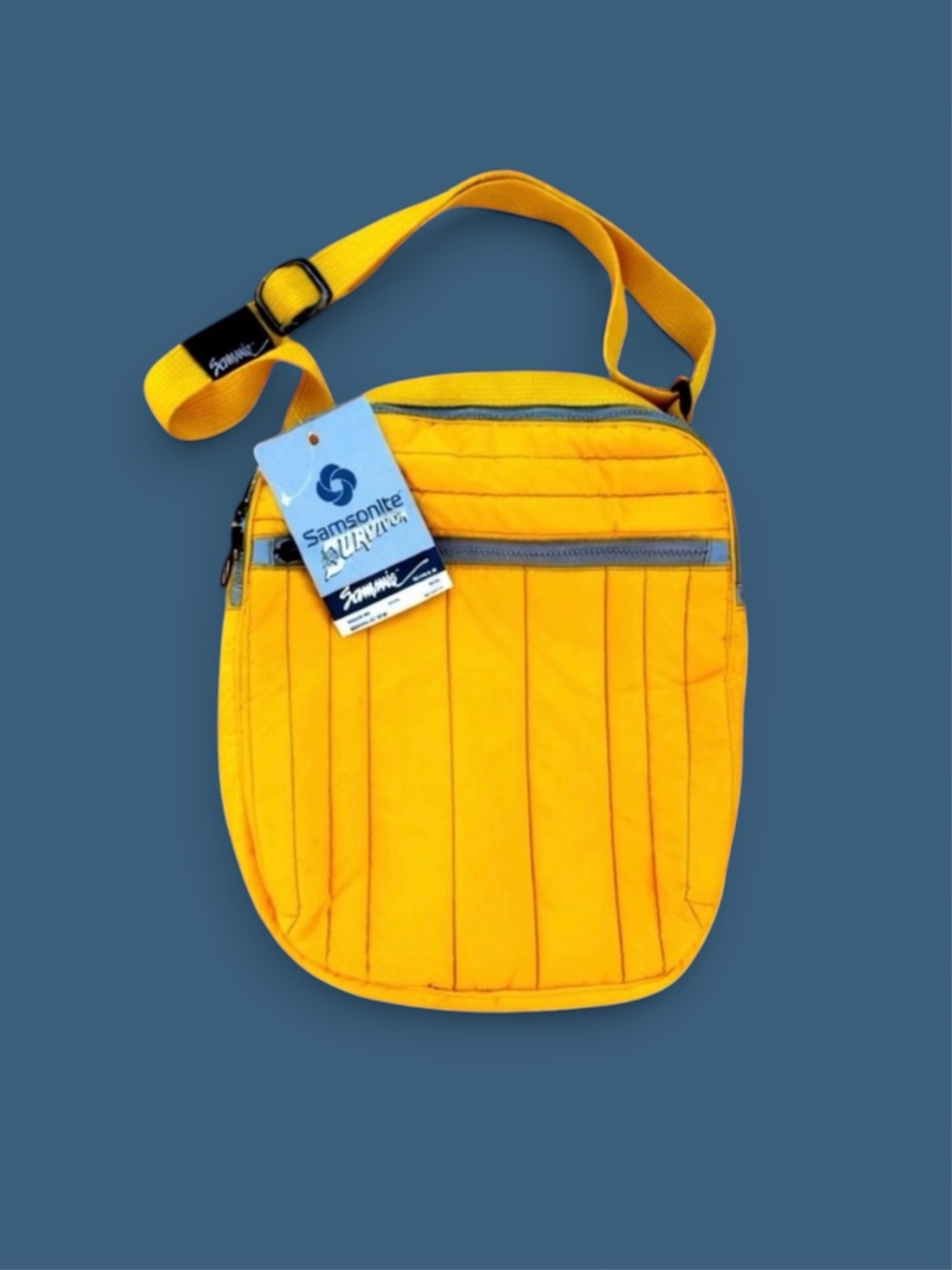 VINTAGE Samsonite The Survivor Series 95 Sammie Shoulder Bag in Citrus